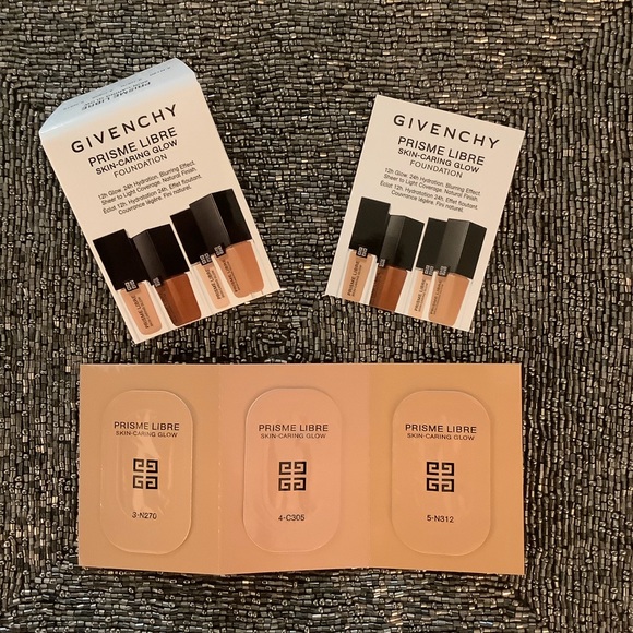 Givenchy Other - 3/$15 🎁 GIVENCHY Prisme Libre Skin-Caring Glow Foundation